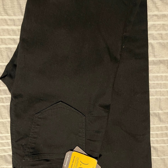 Yummie Slim Bootcut Jean - Picture 9 of 10